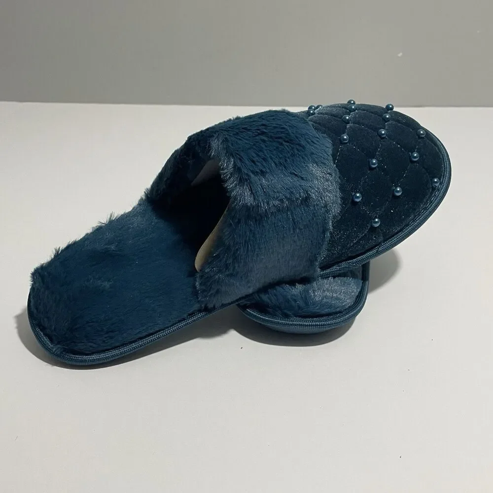 Avon Women’s Soft Faux Fur & Pearls Green Slippers Size 9/10 - Picture 6 of 7